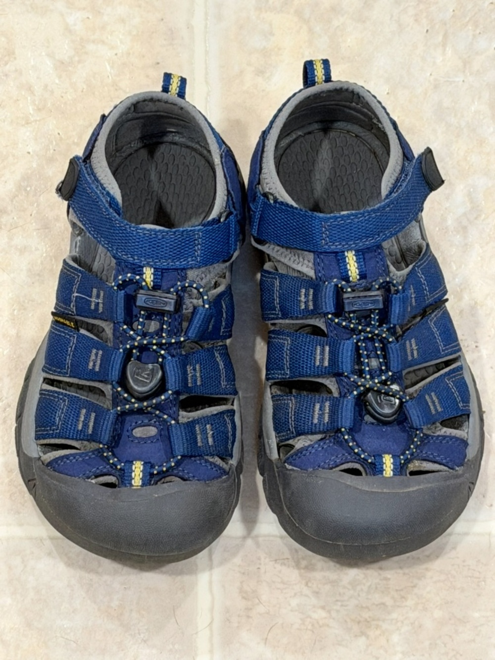 Keen Sandals Big Kids' Newport H2 Size 1 Naval Academy Blue and Keen Yellow